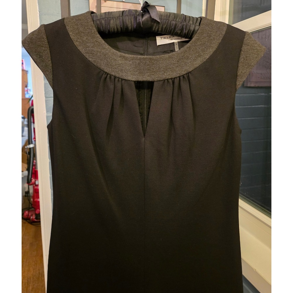 Trina Turk Black Dress Sheath Career Gray Trim Sleeveless Size 2 - Picture 2 of 9